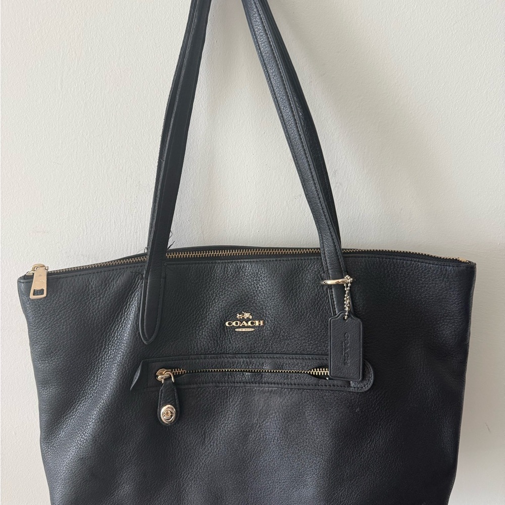 Coach Taylor Black polished pebbled Leather Tote Bag